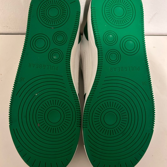 Pull and Bear Runners - Picture 3 of 3